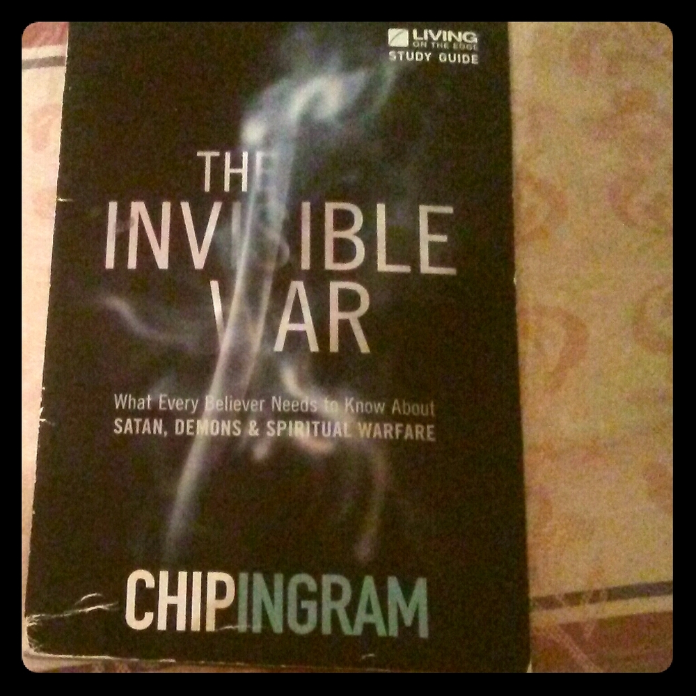 This is a spiritual warfare fighting booklet guide